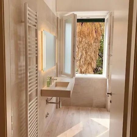 Elsa Apartment *